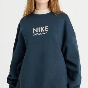 NIKE Womens Oversized Crewneck